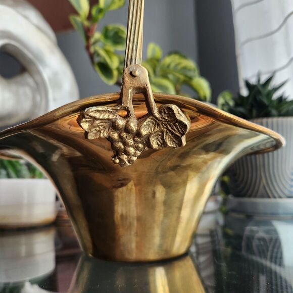Vintage Brass Gathering Basket | Handled Brass Fruit Basket with Grape Motif - Picture 2 of 7